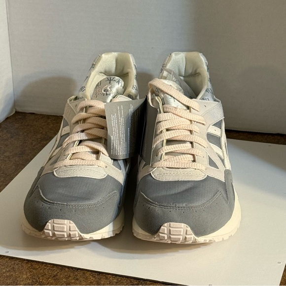 Asics Asicstiger Gel-Lyte Gray and Cream Sneakers Men's Size